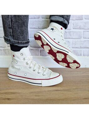 Converse Chuck Taylor Valentine's Day Sz 7.5 Women's shoes Sneaker White A19055C